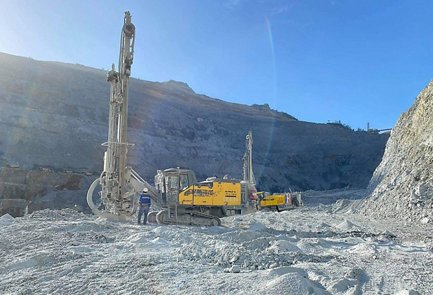 Excellent feats of FlexiROC D65 in a giant copper mine